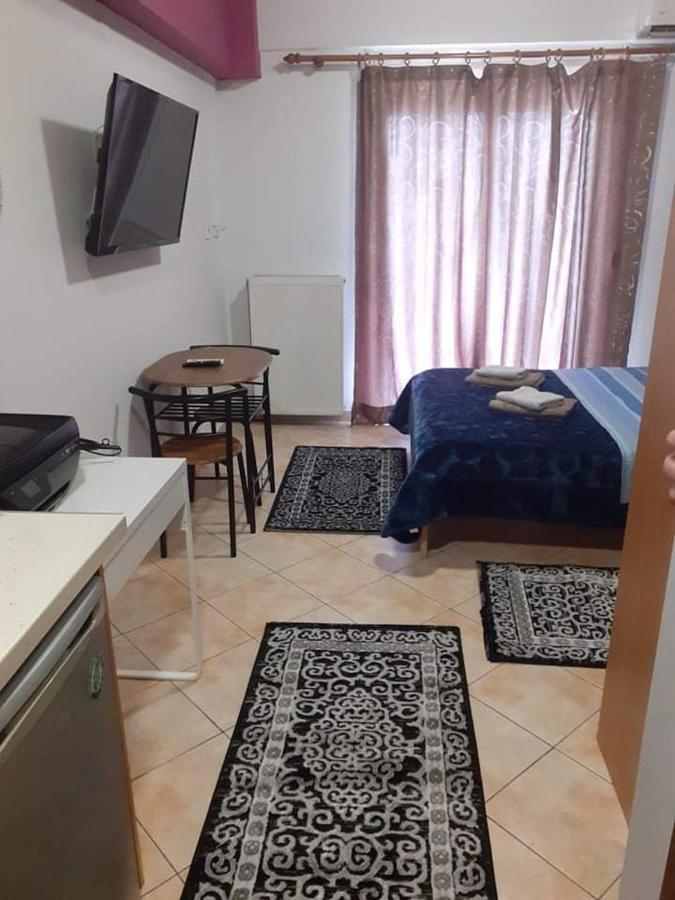 G M 6 Rooms Kentro In The Heart Of The City Larissa Esterno foto